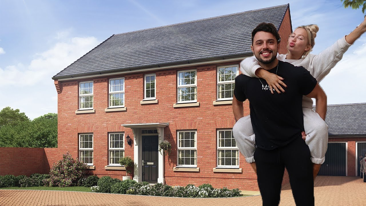 WE BOUGHT OUR DREAM HOUSE! EMPTY HOUSE TOUR 2019 | ELLE DARBY