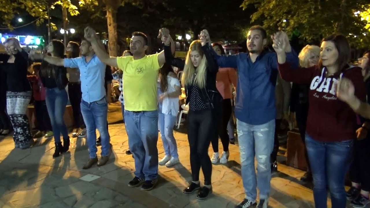 Τρομαχτόν: Λύρα Δημήτρης Πιπερίδης - Ζωοδόχεια Τσαλί 