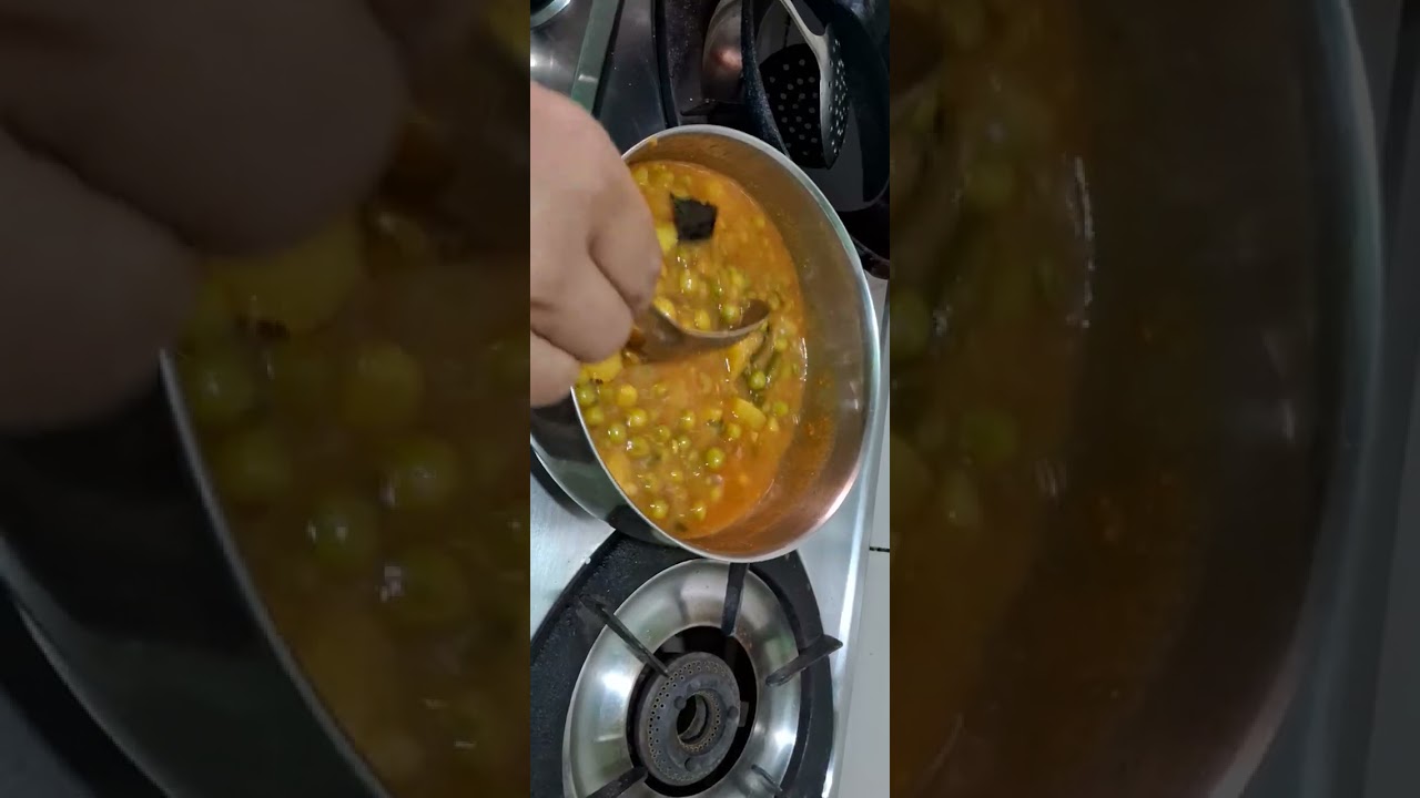 Lal puri sabji 