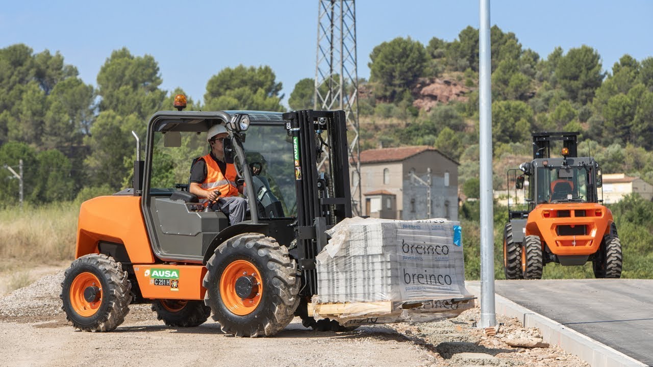 AUSA C251H and C351H rough terrain forklifts (metric system)