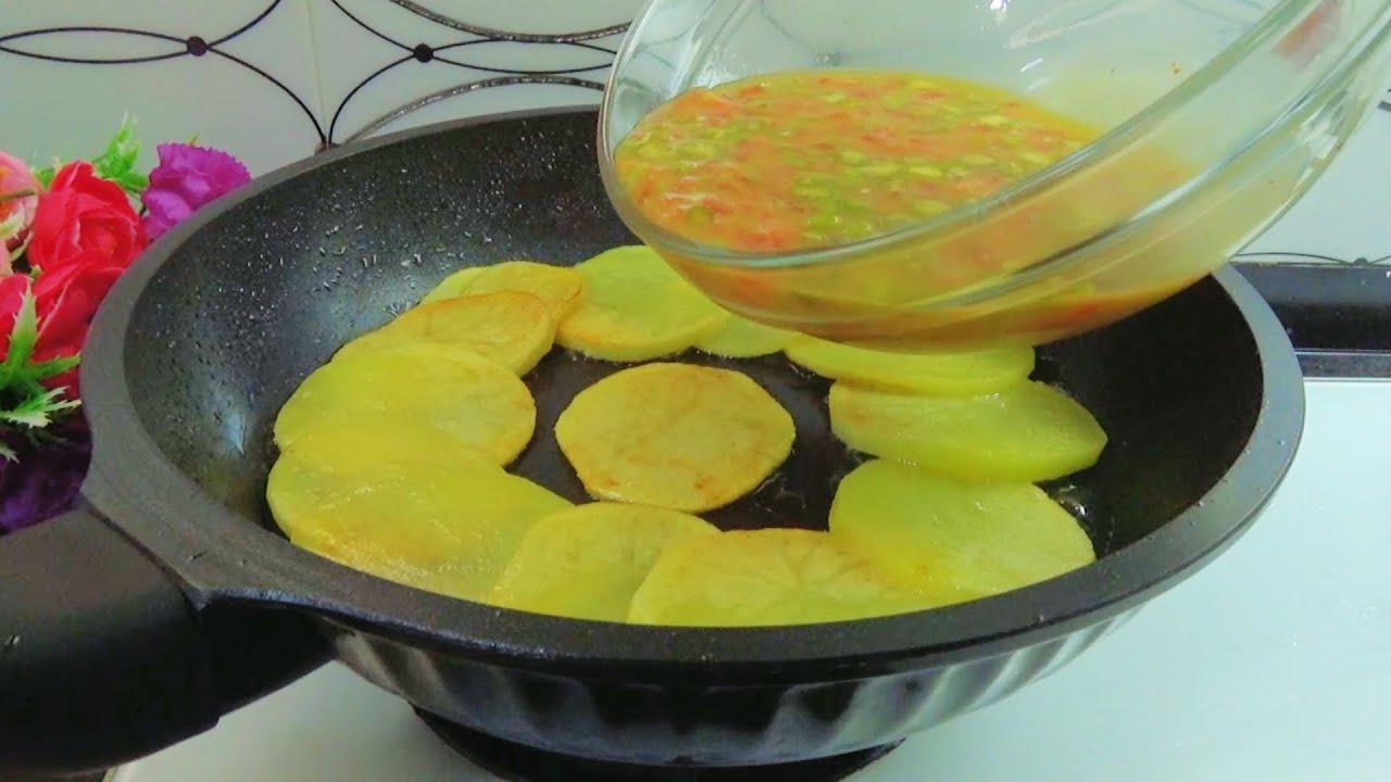 Вкусный завтрак на одной сковороде🍳 Рецепт картофеля фри с овощами, яйцом и сыром.Картофельное блюдо