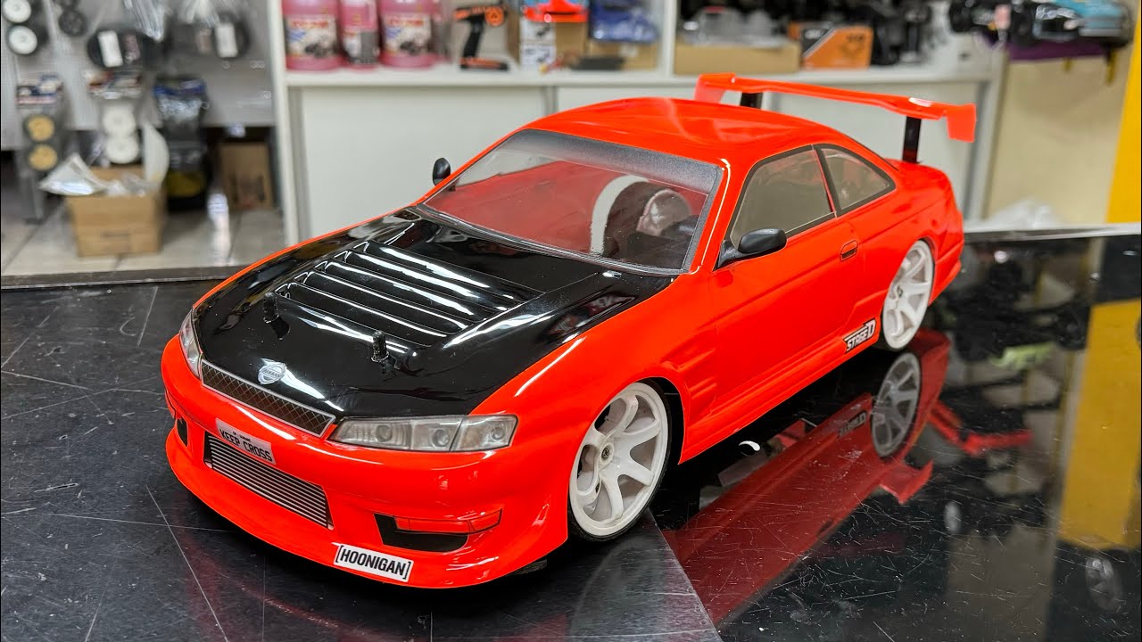 A diferença entre o brinquedo e o Automodelo.