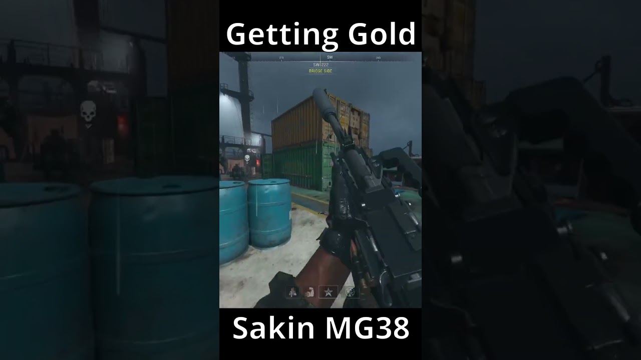 Getting Gold Sakin MG38 In MW2 #shorts