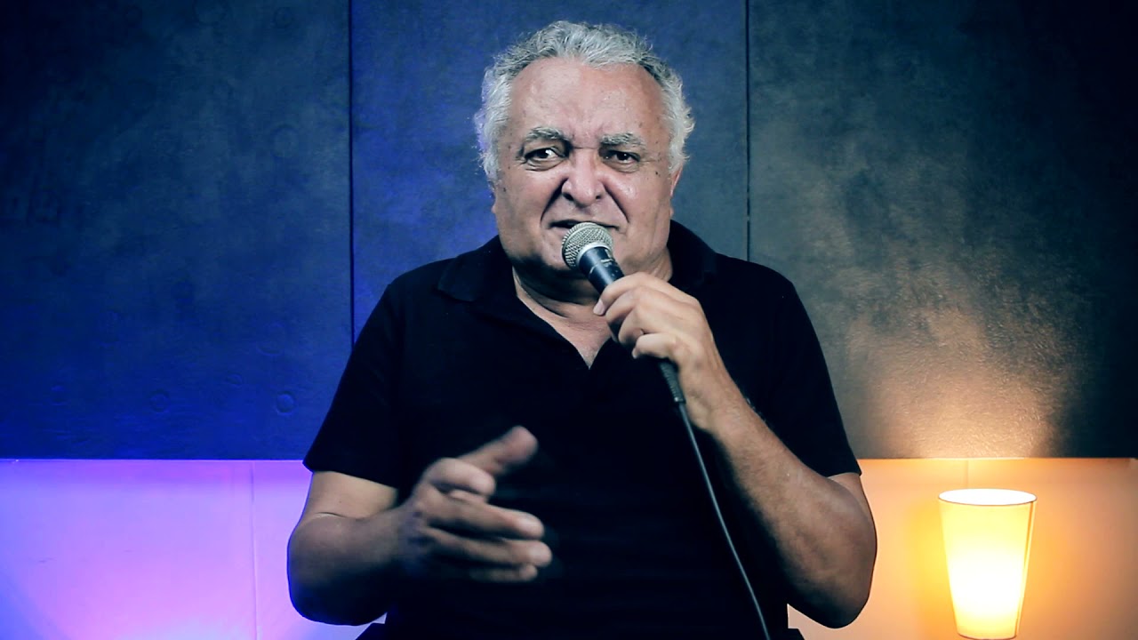 Com um e com outro  - Messias Lima