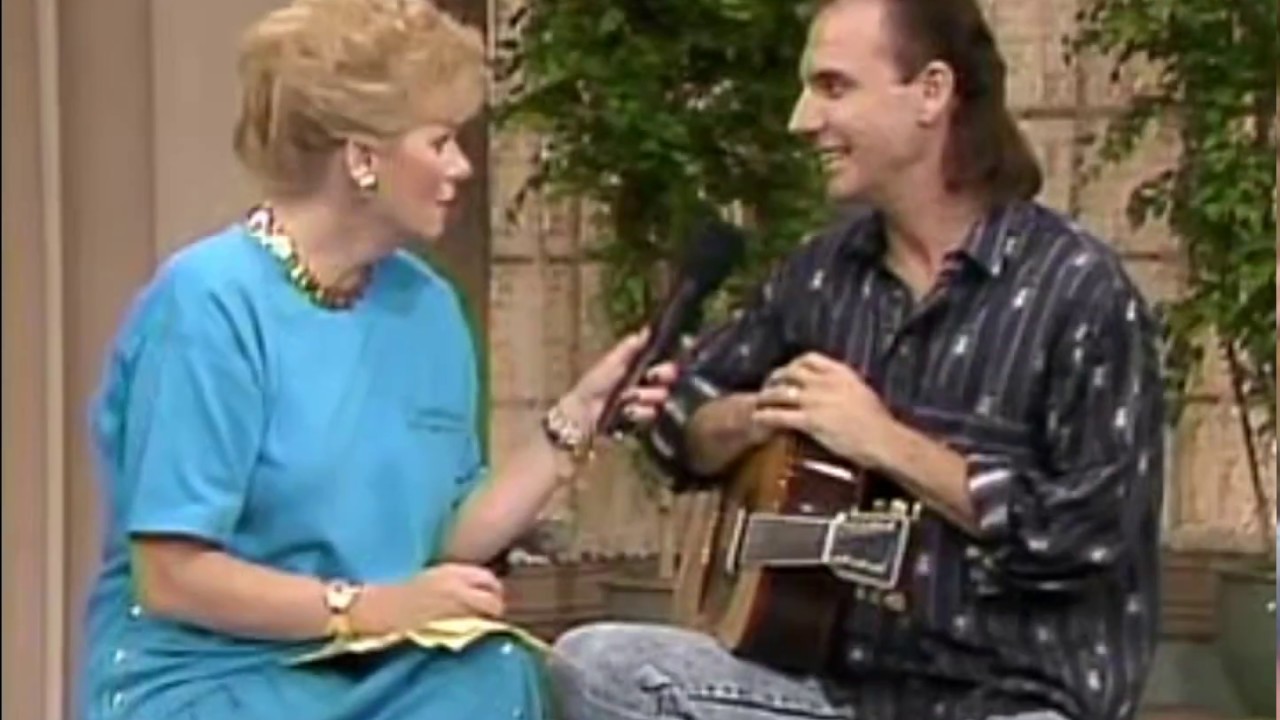 Larry Carlton, Grammy Award winning guitarist/victim of shooting