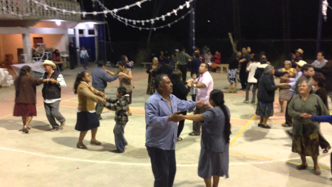 Boda en Yalálag - Danza de Los Negritos