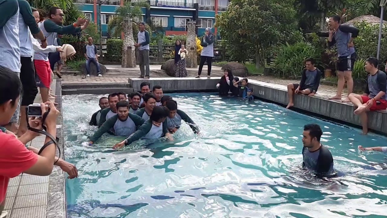 3 Water Game Paling Seru untuk Family Gathering