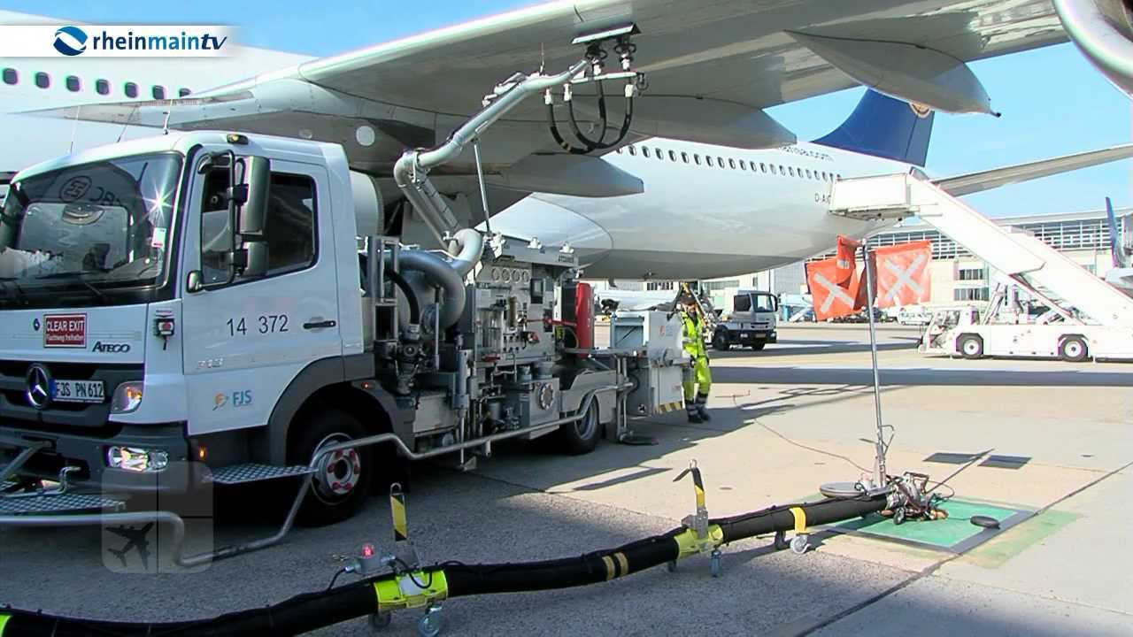 Rund um den Airport: Airport auf R&auml;dern - Der Tankwagen
