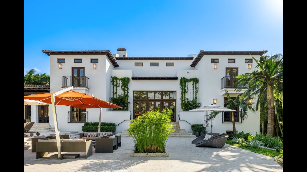 555 Arvida parkway by Lourdes Alatriste