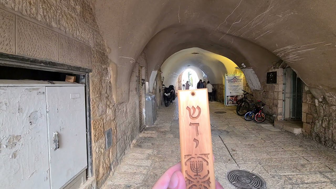 What is a Mezuzah and why Jews Hang it on the Doorpost? Mezuzah tour in the Jewish Quarter Jerusalem