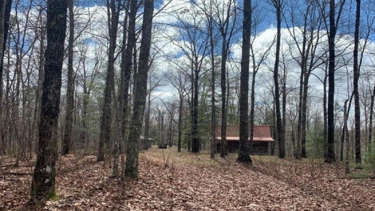 2870 Leatherwood Ford Rd, Jamestown, TN Presented by Lisa Garrett.