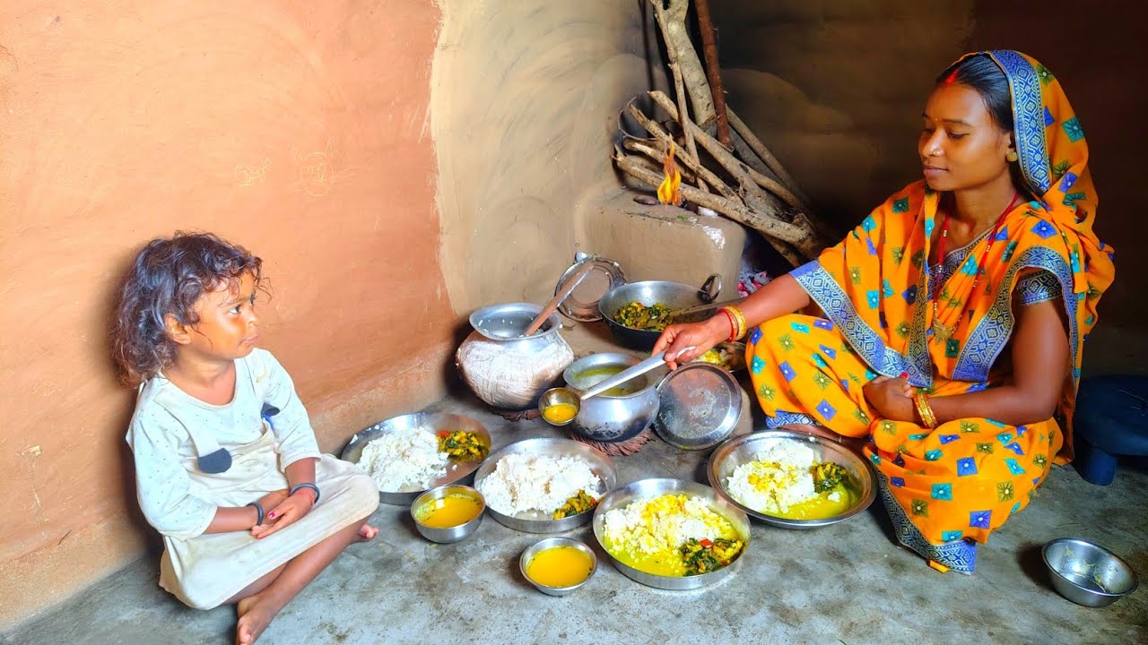 A Rainy🌧️ Day in Village Life || Traditional Food Dal Bhat With Bhujiya || Village Morning Routing
