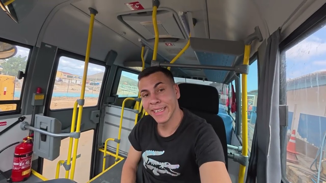 CHEGOU ÔNIBUS NOVO: Mostrando o  ônibus Volkswagen Thunder Neobus￼.