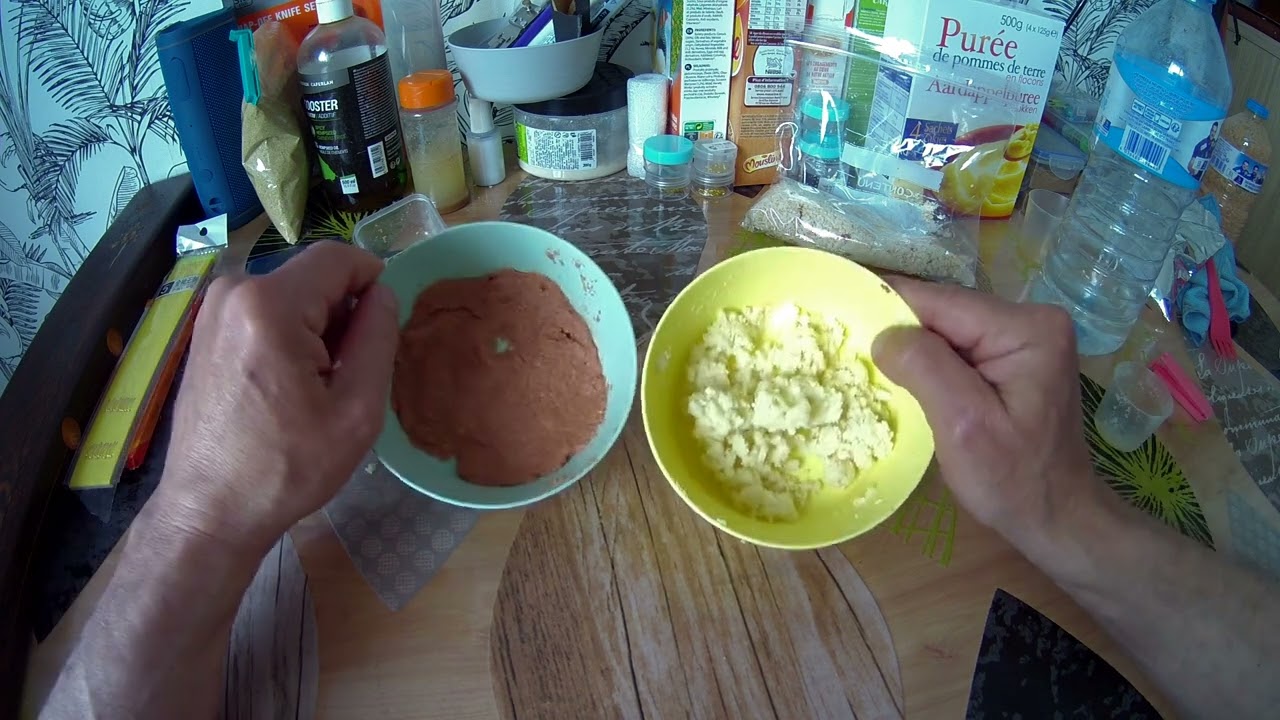 Préparation  pâte au Frolic - Purée pain de mie - Pêche au coup.