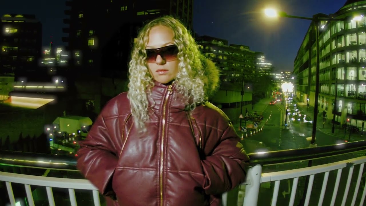 just lil - distant shade (Official Visualiser)