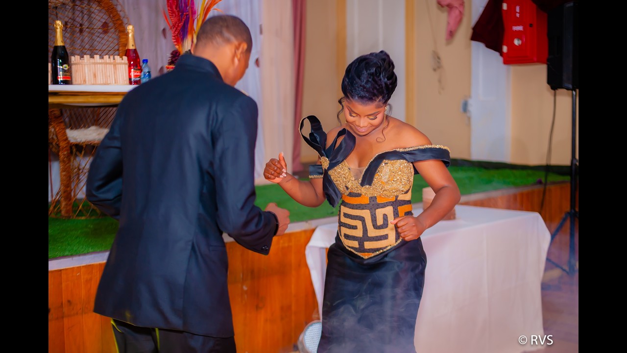 APO TRADITIONAL WEDDING FIRST OPENING DANCE