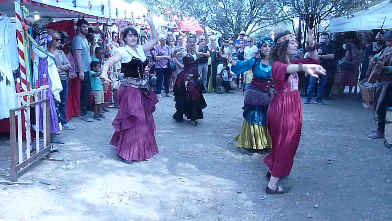 danse ATS aux médiévales de Lançon 2018