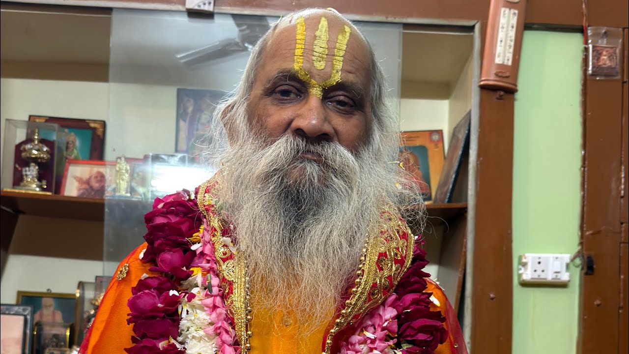 भक्त प्रश्नोत्तरी  is live चन्द्रग्रहण संकीर्तन 