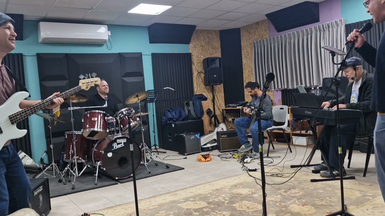 Grog Band - 150126 - Learn to Fly
