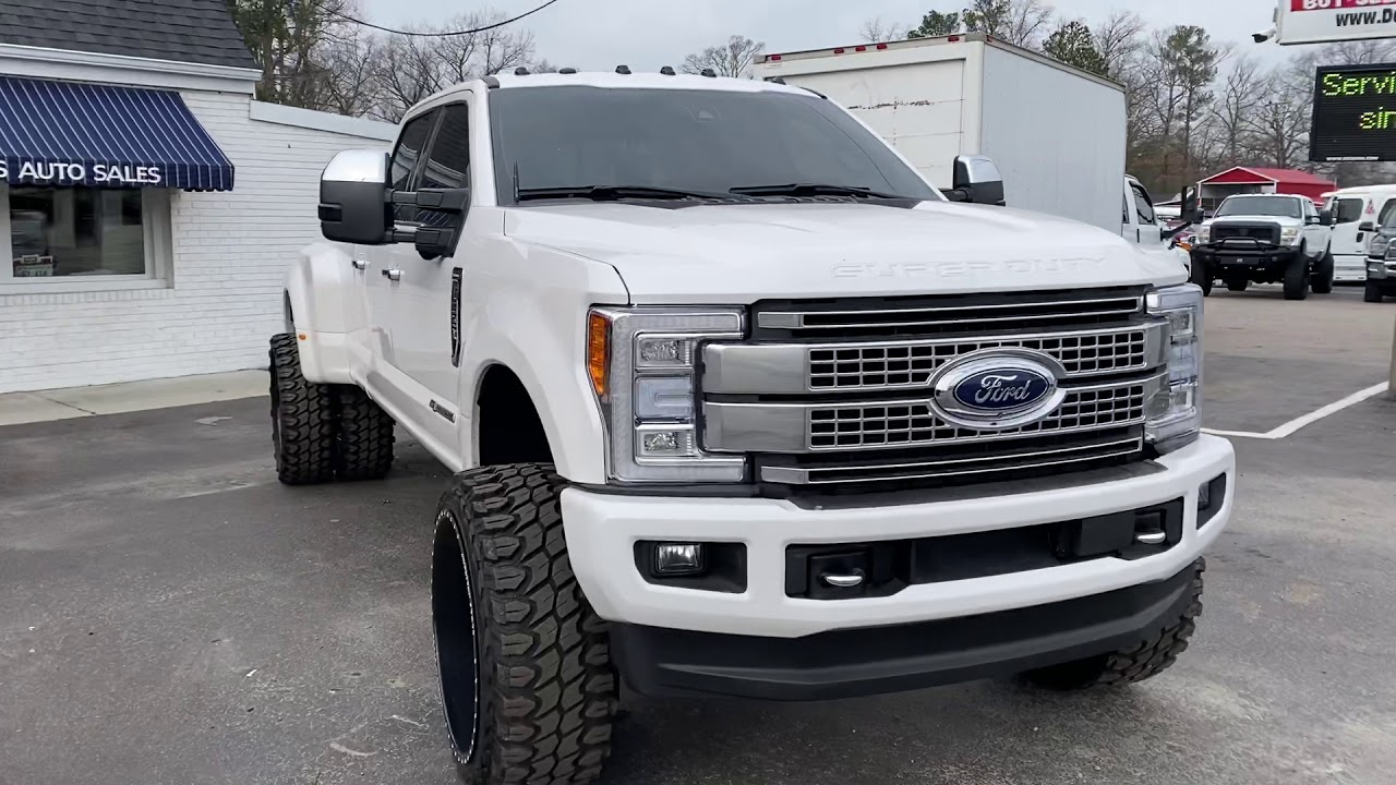 2017 Ford F-350 Super Duty Platinum 4X4 Diesel Lifted Low Mileage 26in Force Wheels 37 in mud tires!
