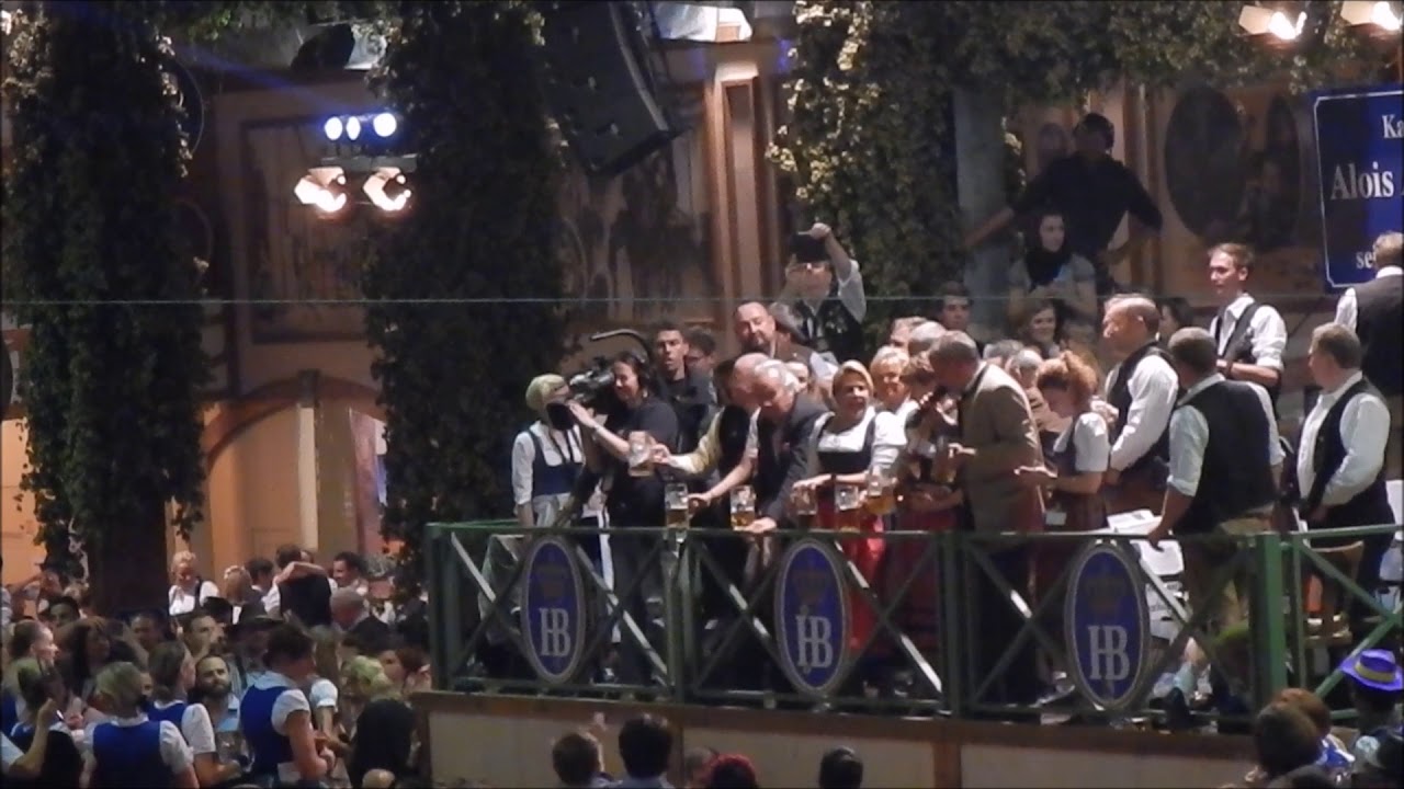 Oktoberfest 2017 Finale: Hofbräu-Festzelt Tag 18 so ist die Stimmung im Zelt um 22:30 Uhr