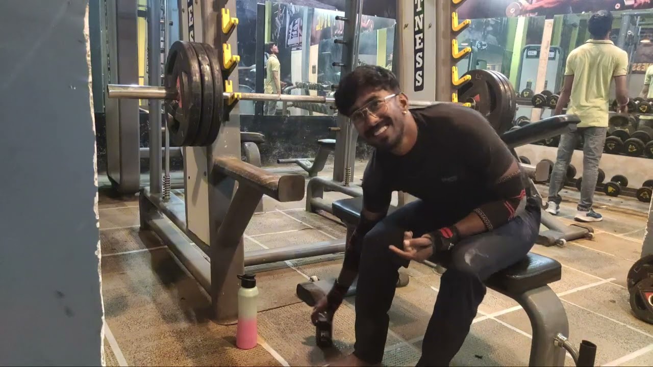 Day 19 Transformation Journey | Cutting | Bench Press | @unknownvolg190     