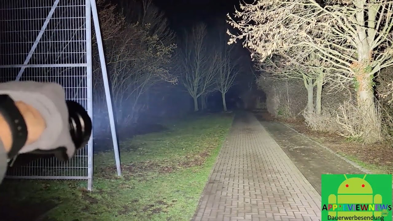 34000 Lumen 738 Meter IMALENT MS08 LED Taschenlampe es ist einfach unglaublich  diese Helligkeit