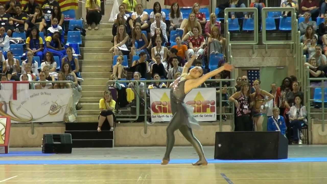 Tomoe NISHGAKI (Japan) - 1st place World Championship Twirling 2012