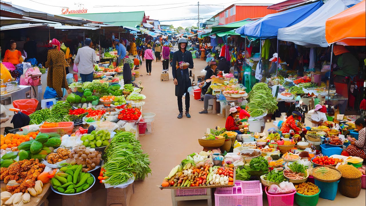 A Cambodian Countryside Market Tour: Fresh Food & Street Food Paradise!