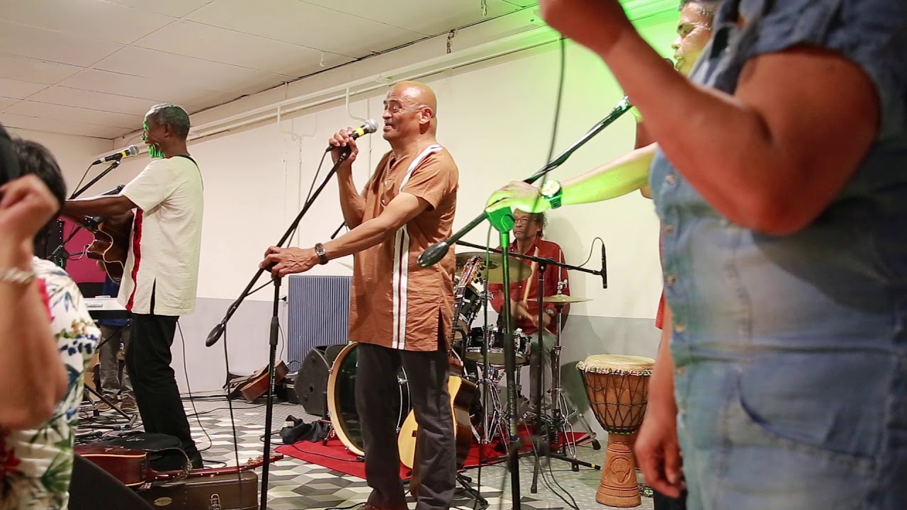 Bemolanga, Mihidikondina, Ranomasina, bon voyage. Mahaleo Lyon 2019 [BRandria]