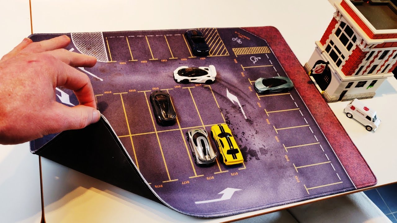 Parking lot Diorama for Diecast Cars 🅿️ 1:64 Mouse pad material 🖱️🧐🐭 #diecastEurope