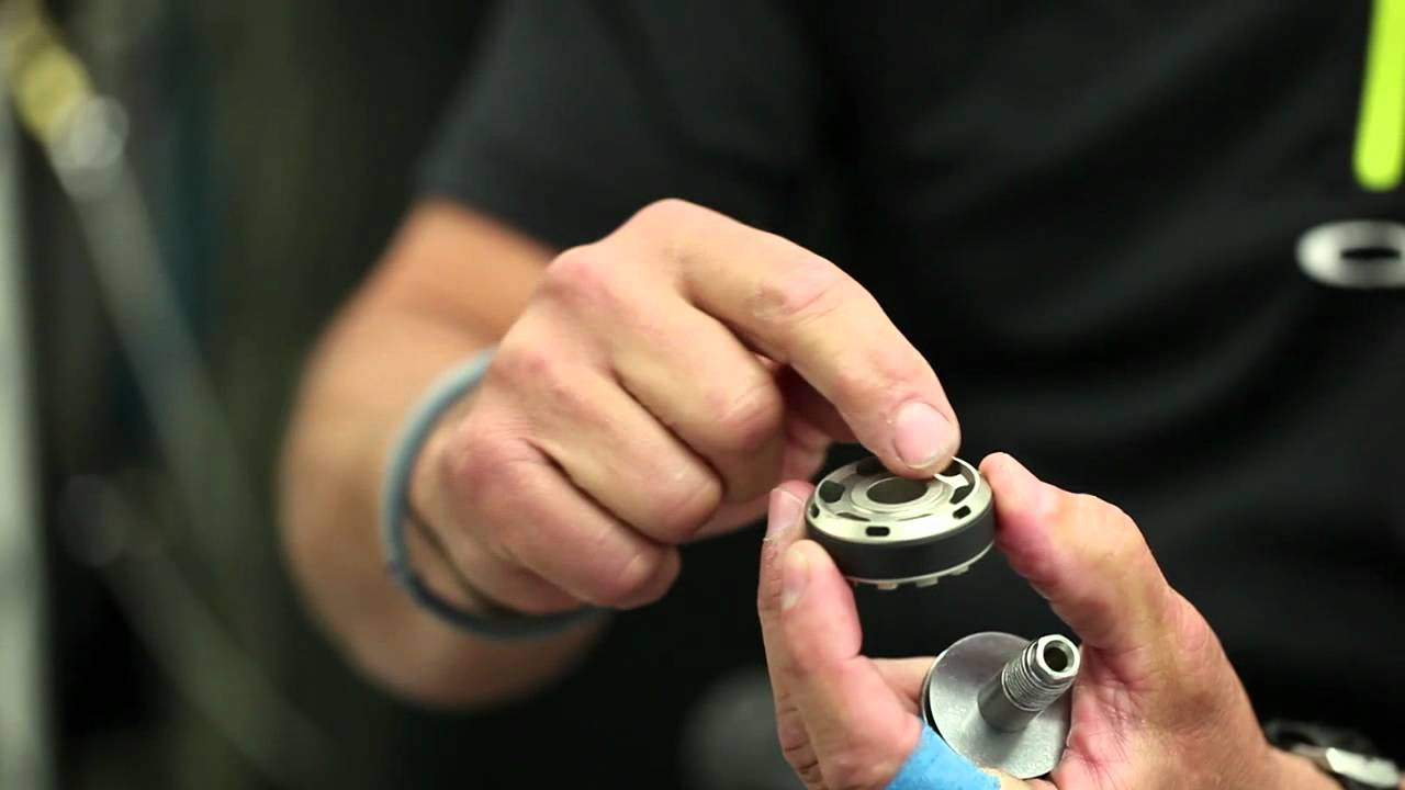 SHOCKS 101: INSIDE A RACING DAMPER
