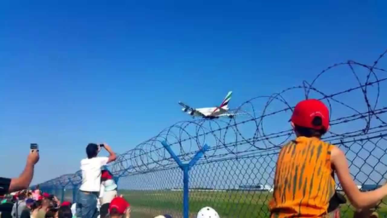 UHD video!! Emirates A380 take off, Prague 1.7.2015