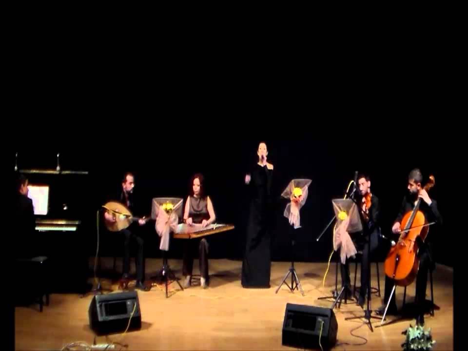 MELİHAT GÜLSES - MAVİ GÖZLERİN-KALBİM SENİ ÖZLER
