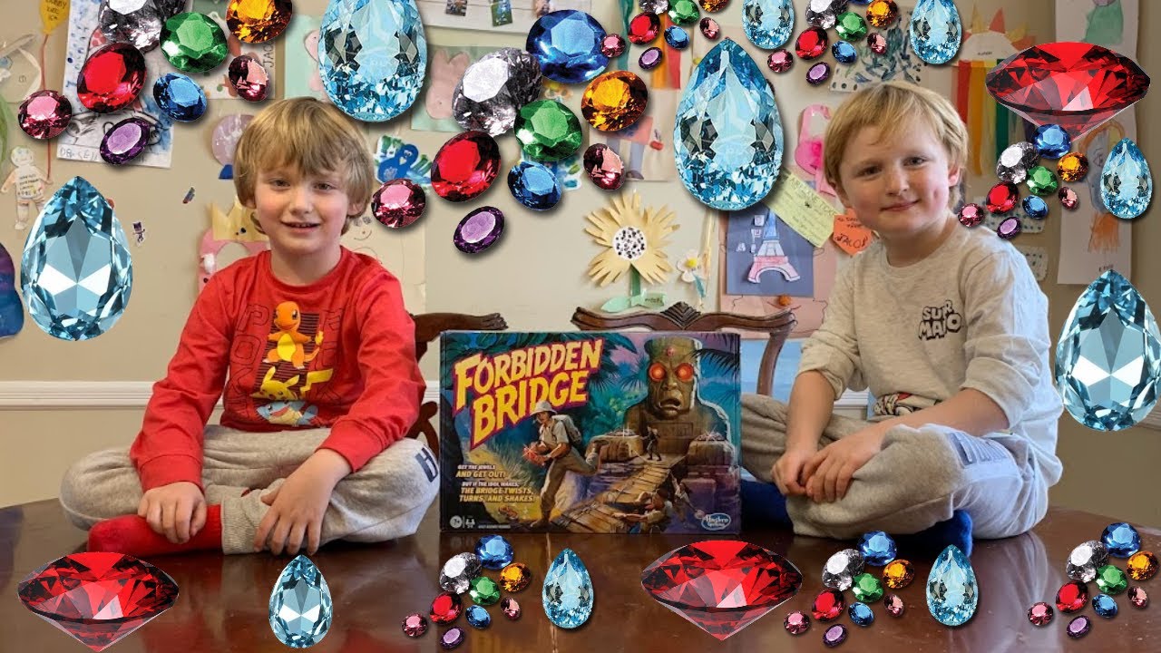 Forbidden Bridge Adventure Board Game by Hasbro Gaming. Play and learn Italian with Jacob and Robert