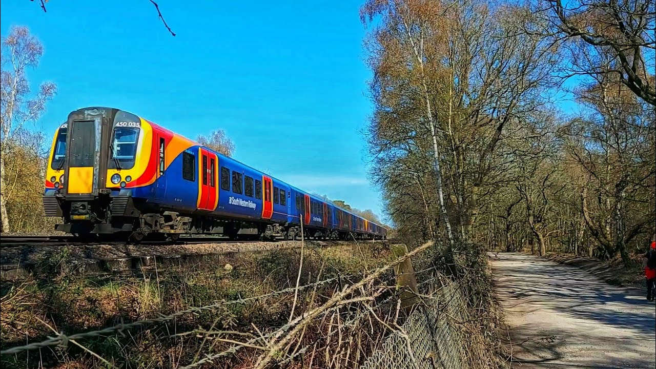 Trains between Farnborough (Main) & Fleet station | 17.4.21