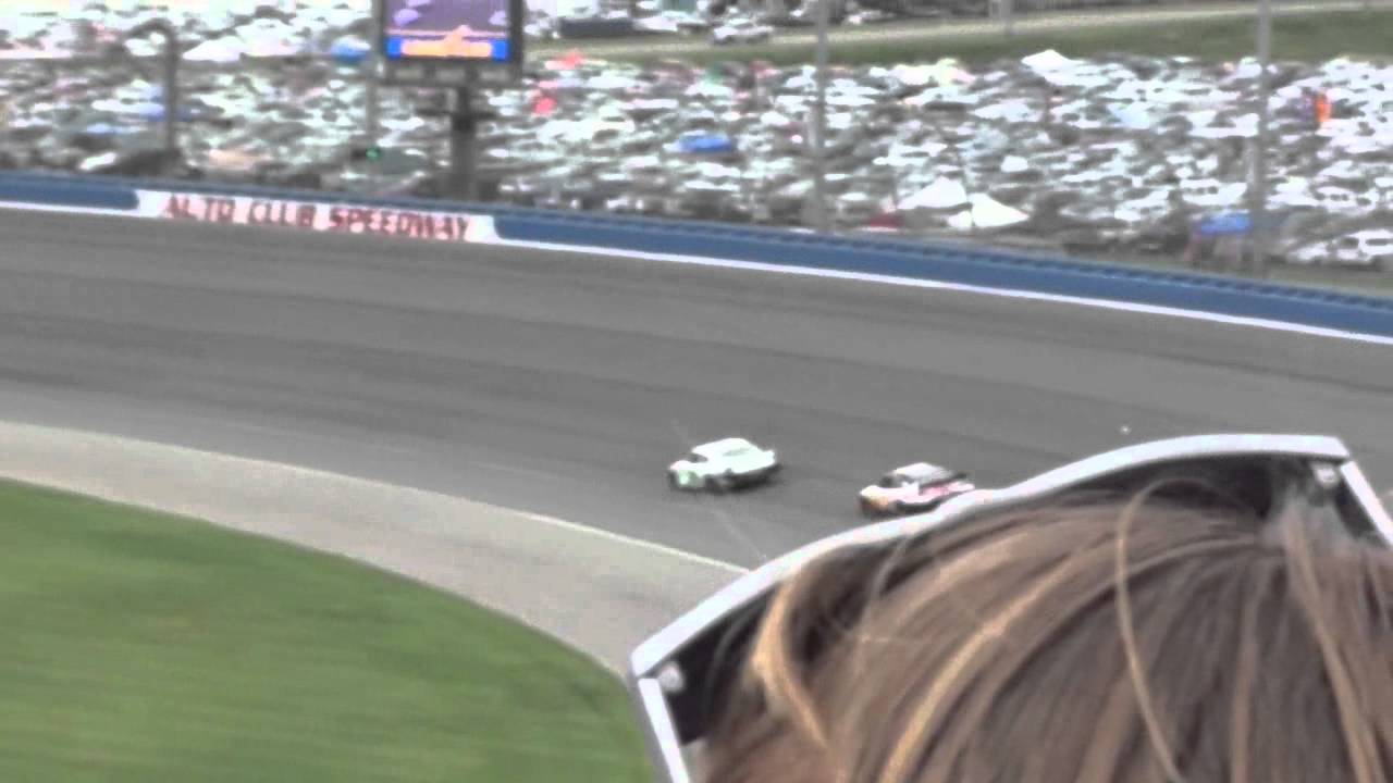 2012 NSCS Auto Club 400 - Start of the Race