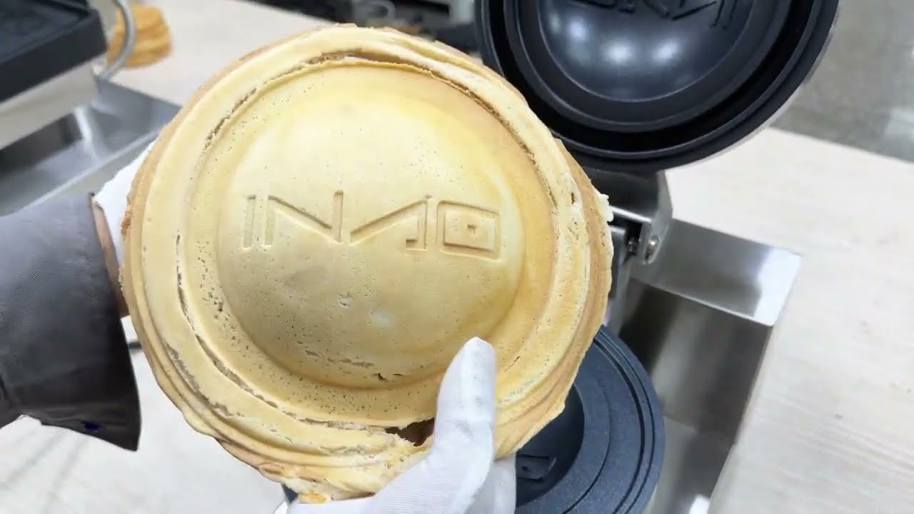 ufo burger machine, customized super big mold logo burger machine