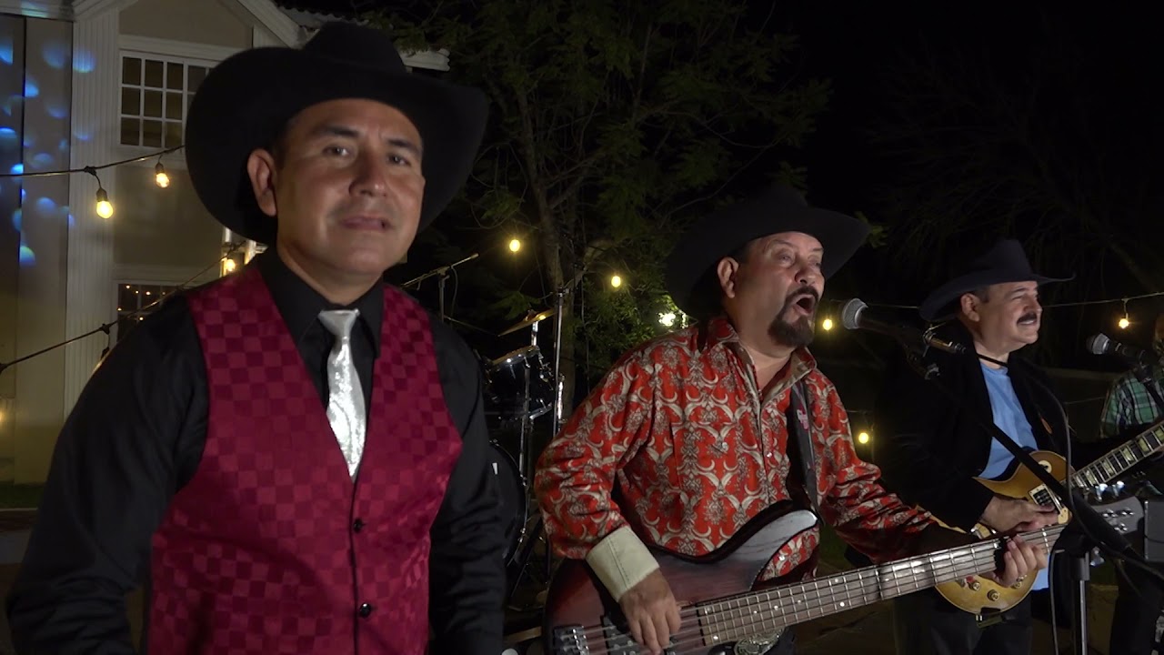JAVIER VILLARREAL Y SU GRUPO SIN RIENDA  POPURRI  CUMBIAS