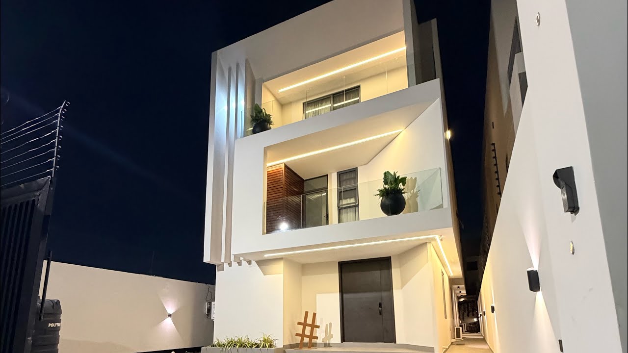 This Beautiful 4bedroom Fully Furnished Available For Sale || WhatsApp/call us on +233 20 311 4533