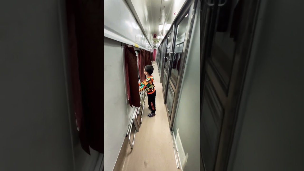 Howrah - New Delhi Rajdhani Express 1st AC Coupe #indianrailways #rajdhaniexpress #train