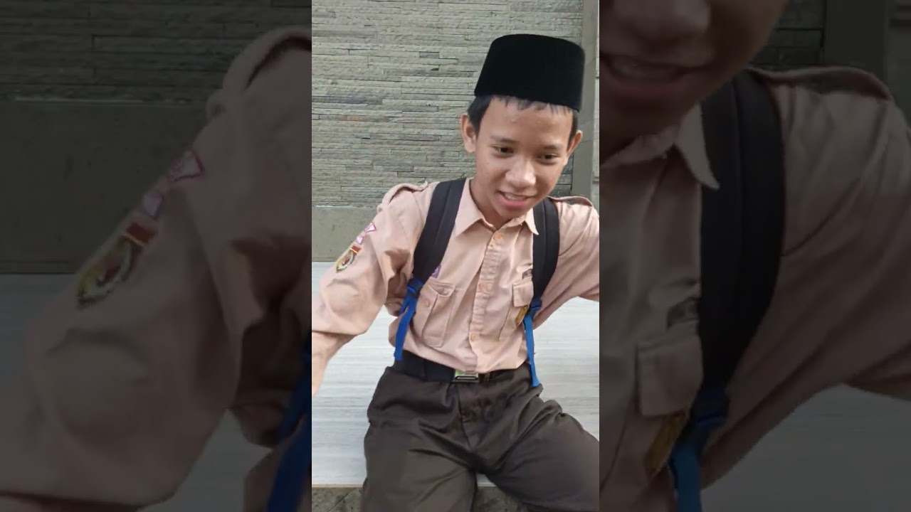 BERANGKAT KE SEKOLAH