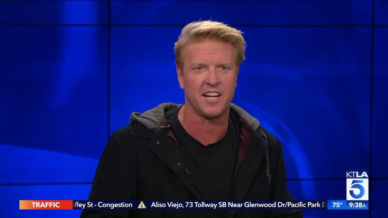 Jake Busey on Following his Father's Footsteps in the New &ldquo;Predator&rdquo;