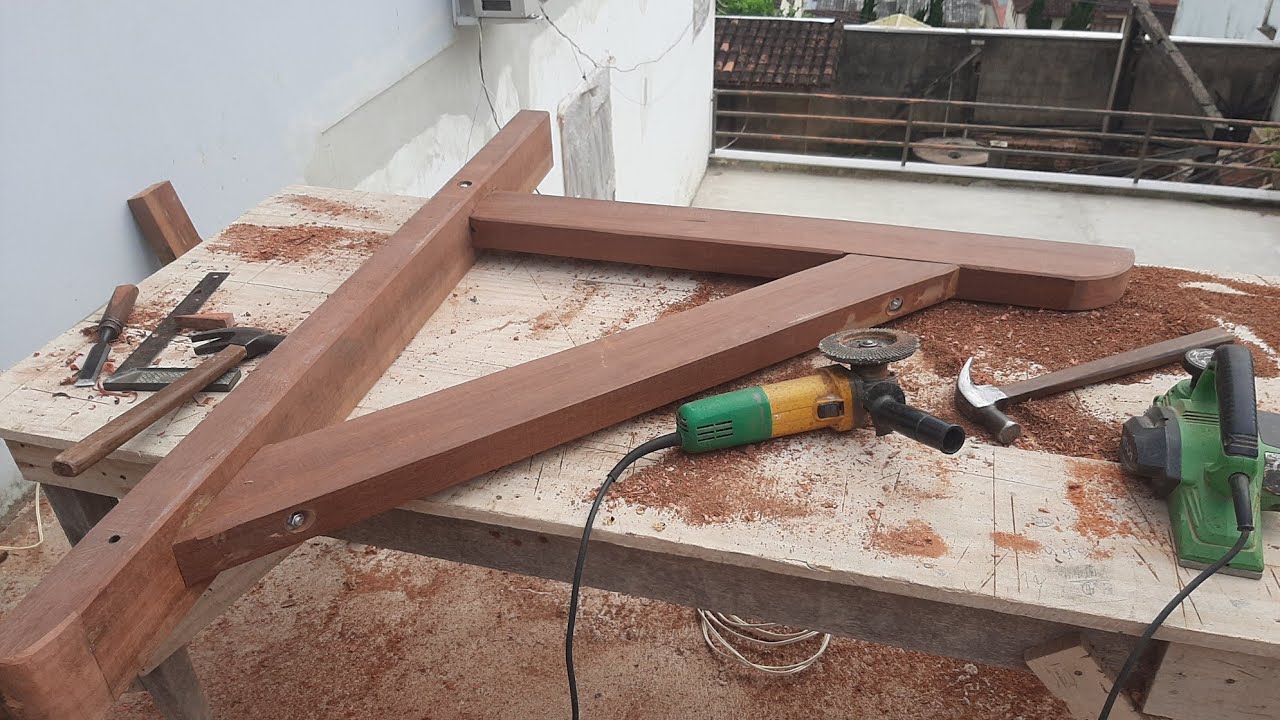 👉Carpintaria Elevada: Como Fazer um Encaixe em Mão Francesa para Suporte de Telhado #carpintaria