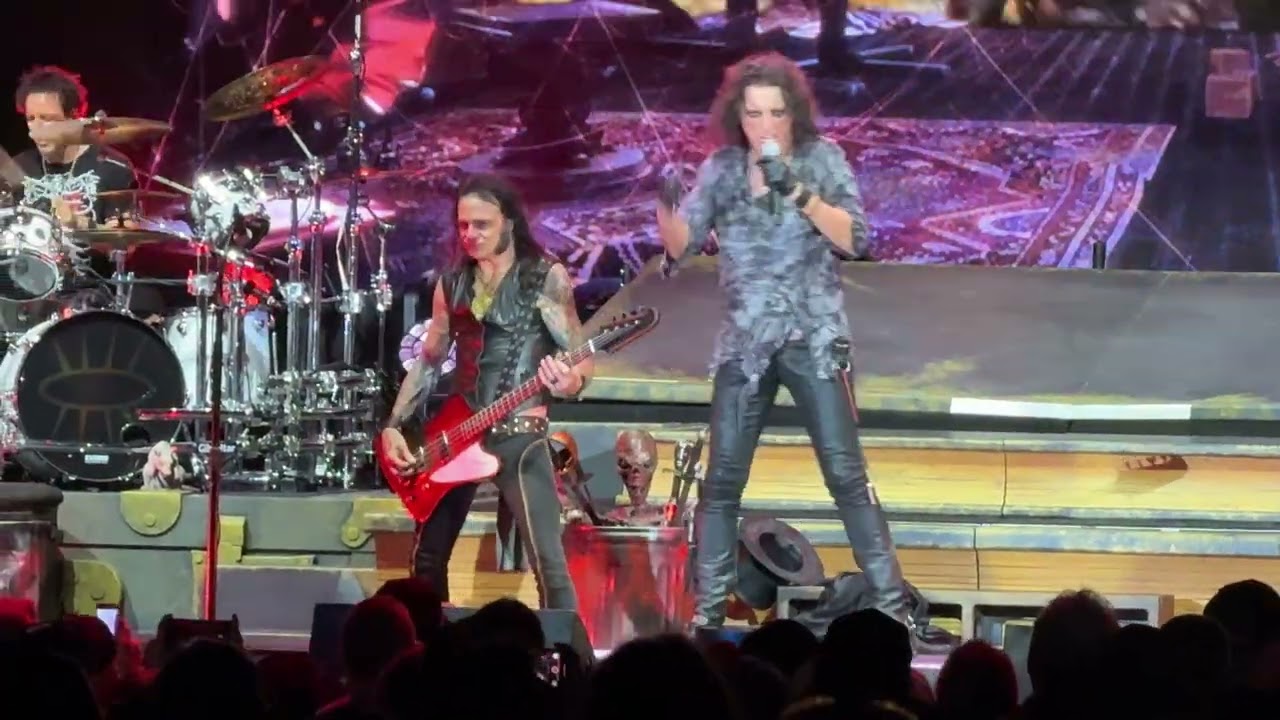 Alice Cooper - 2025-10-07 - t14 - Brutal Planet