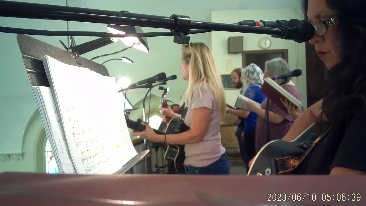 THE BODY OF CHRIST (Sarah Hart Cover) - St. Teresa's 4:30 Contemporary Choir