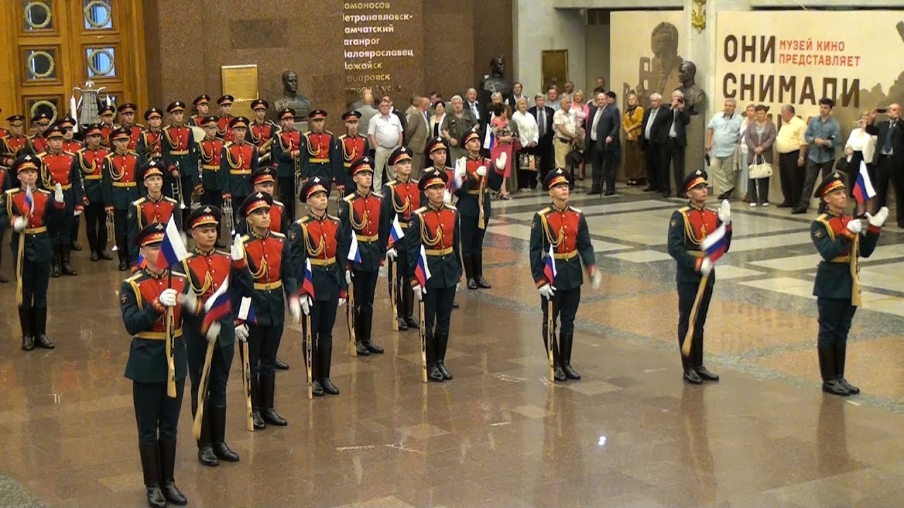 Присяга 154 -го  отдельного комендантского Преображенского полка . 2015 г.