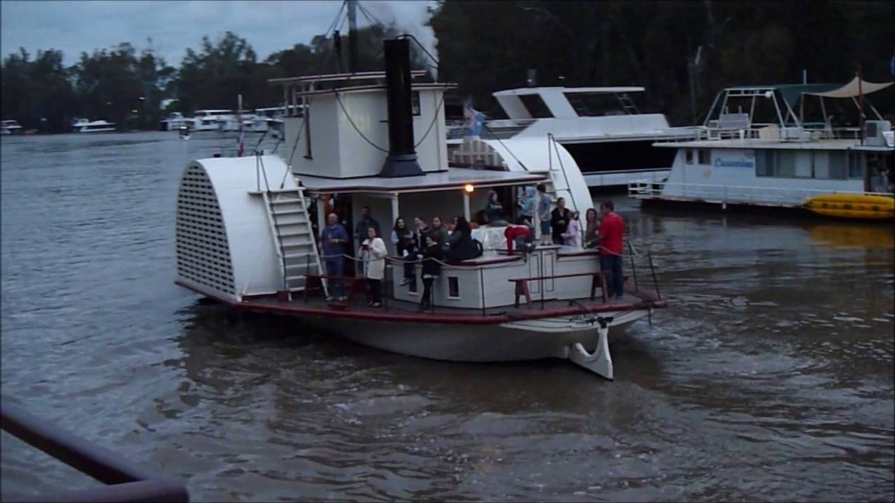 SteamRail Victoria & Murray River Paddle Steamers Echuca Extravaganza 2016