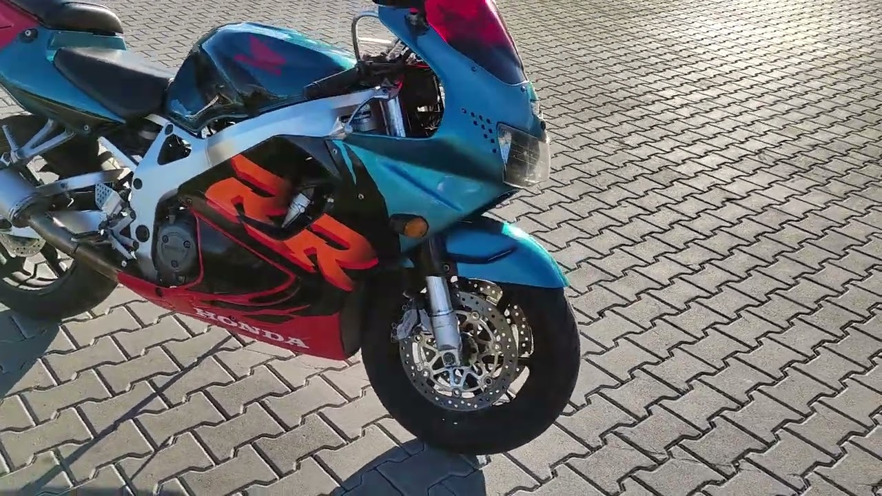 Honda CBR 900rr sc33 prezentacja