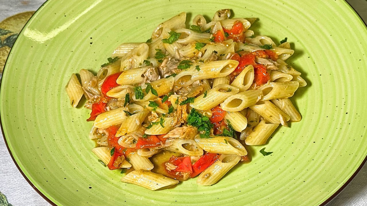 Pasta Alla Carlofortina! Tonno, Pesto e Pomodorini ! Non potrai più farne a meno !
